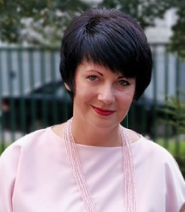 Сыроежкина Елена Николаевна.